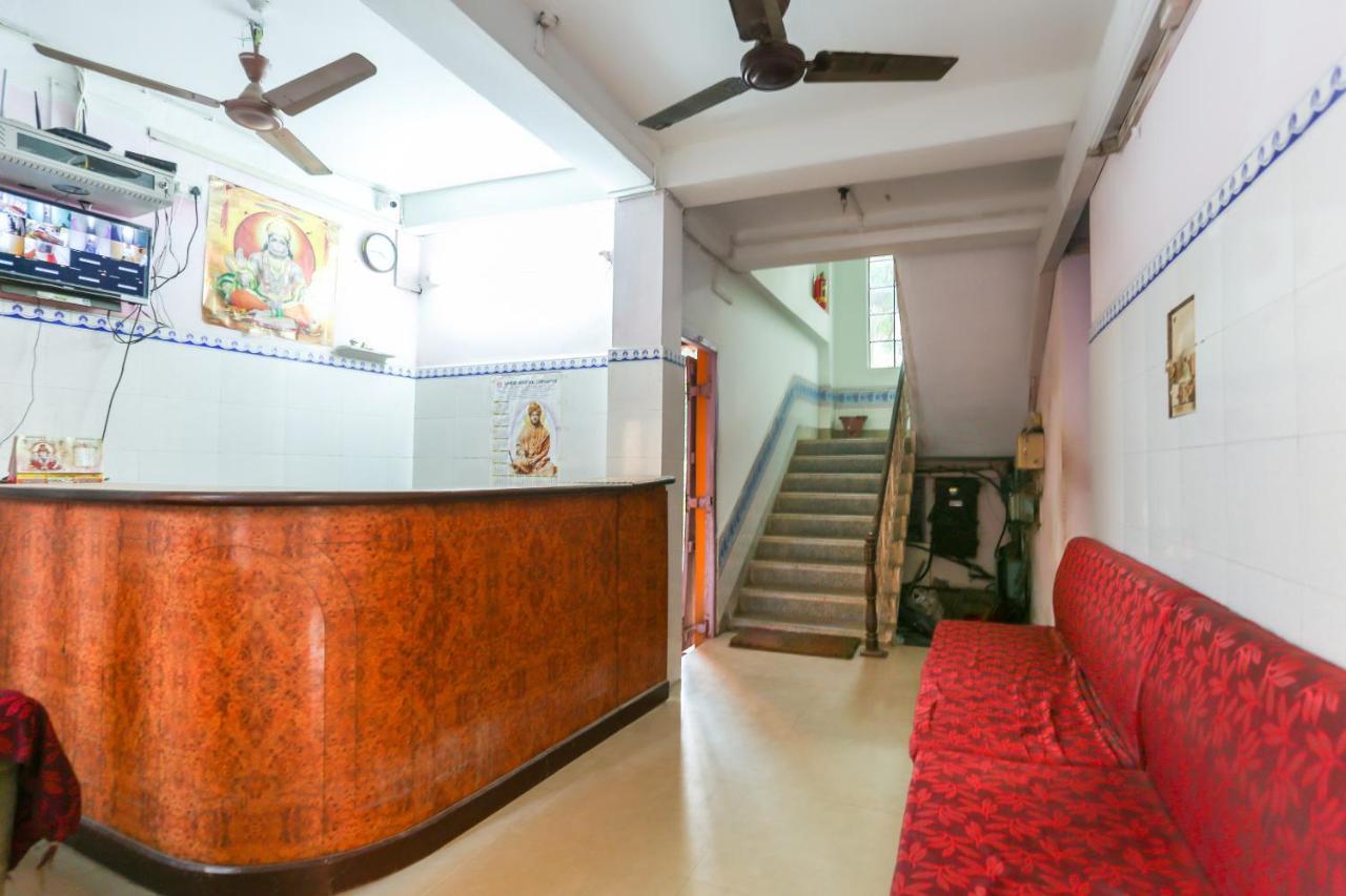 Hotel Flora Suites Mumbai Bagian luar foto