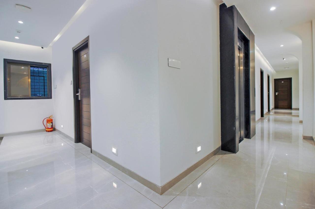 Hotel Flora Suites Mumbai Bagian luar foto