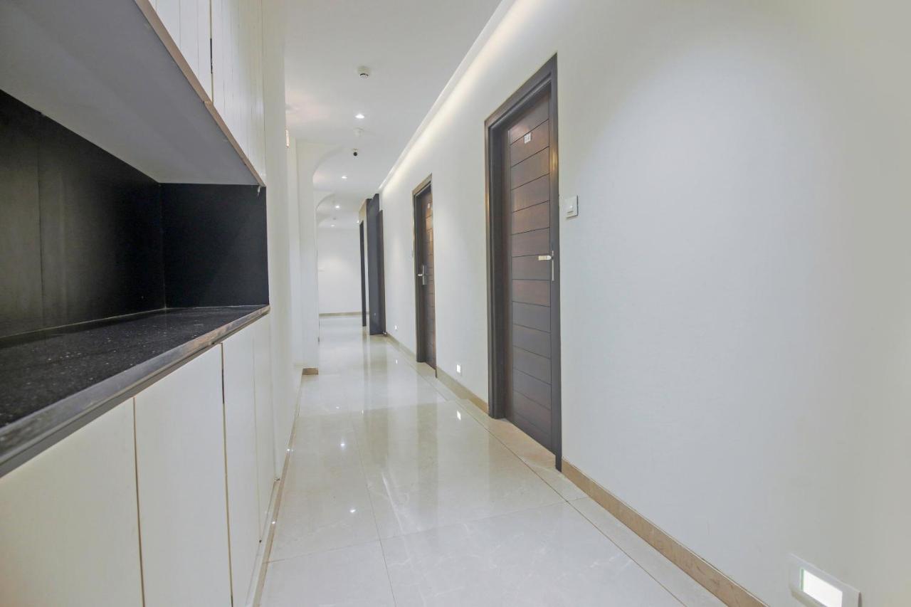 Hotel Flora Suites Mumbai Bagian luar foto