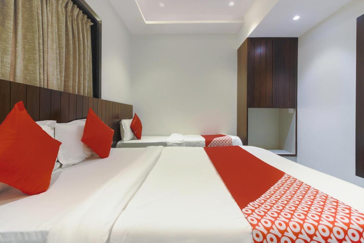 Hotel Flora Suites Mumbai Bagian luar foto