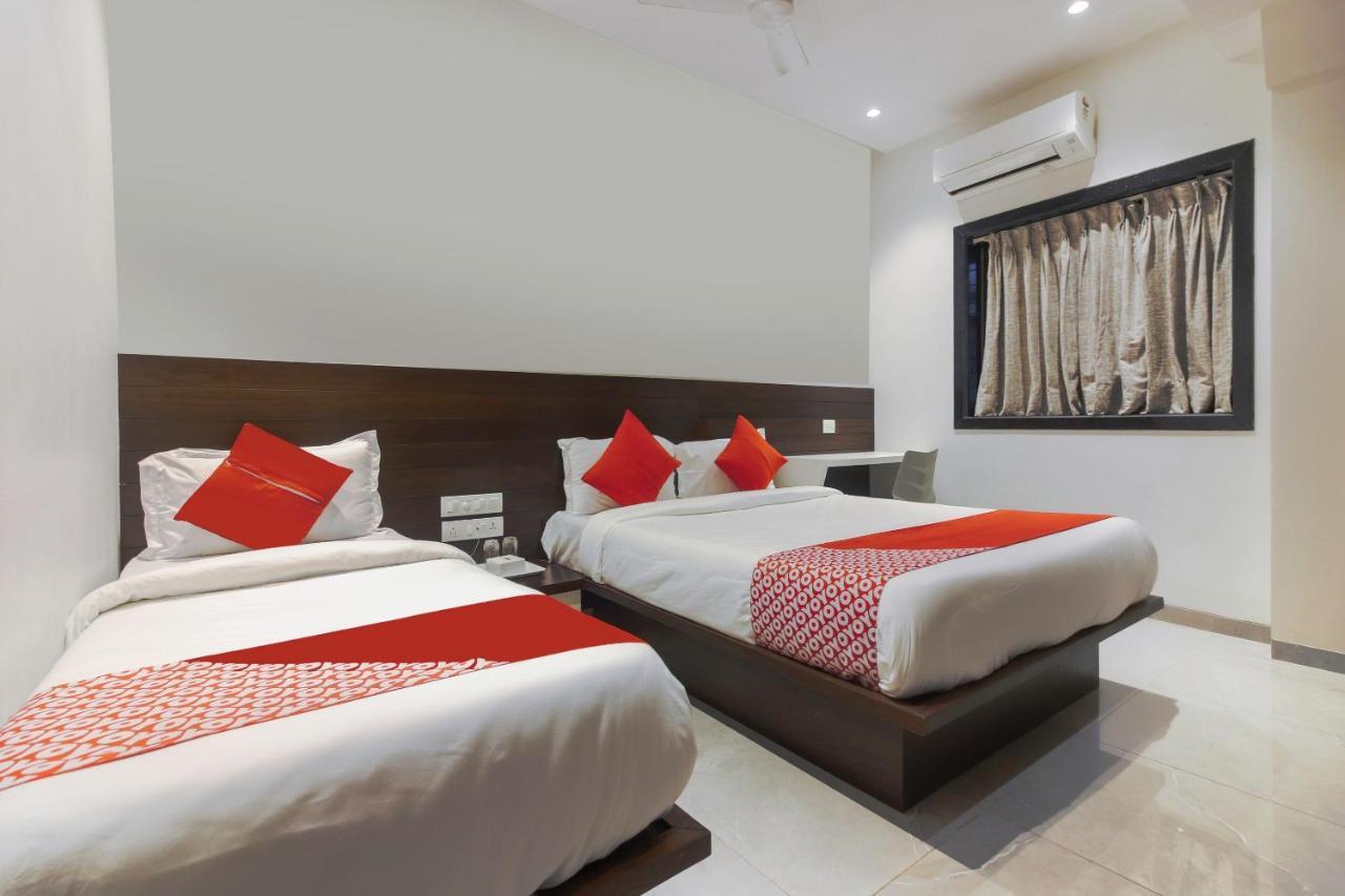 Hotel Flora Suites Mumbai Bagian luar foto